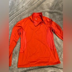 Medium fleece lined outdoor workout jacket